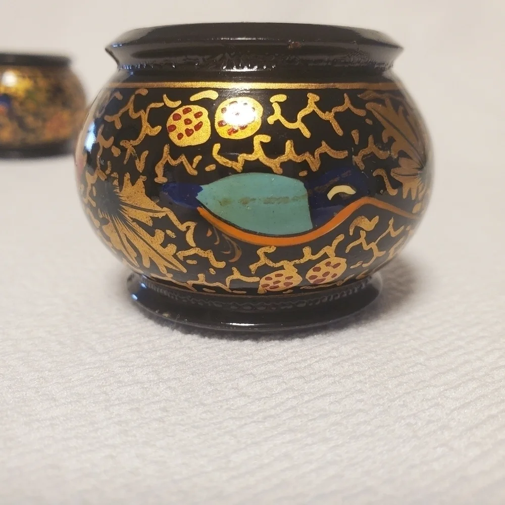 Hand-painted  laquer folk art napkin rings black and‎ gold  set of 2